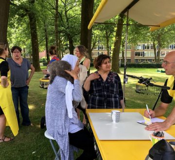 Koffie- en theeverhalen verzamelen in de Alsemhof